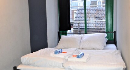Flying Pig Uptown Room Type - Double Room Ensuite
