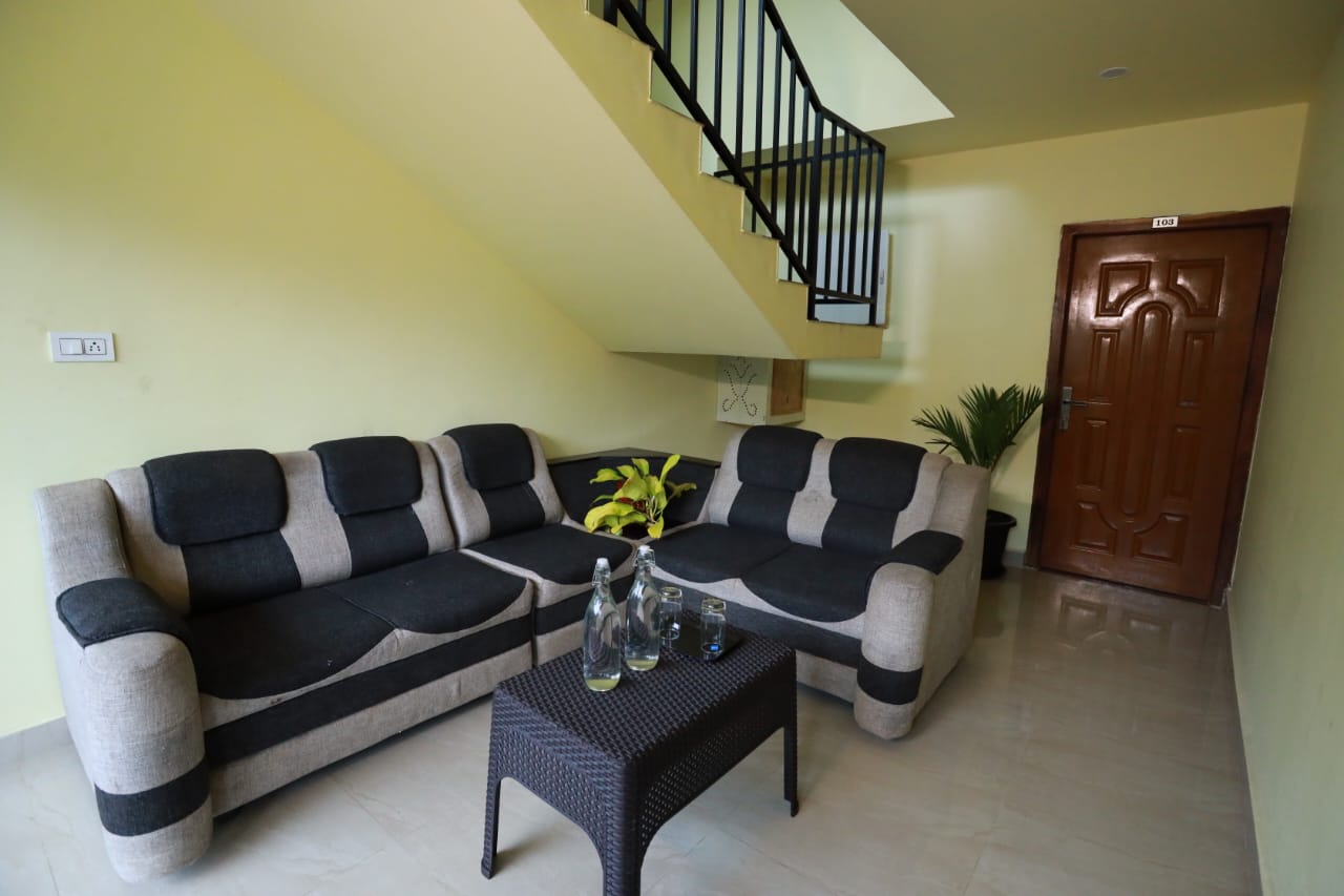 Ivory Homestay - Tap to explore photos