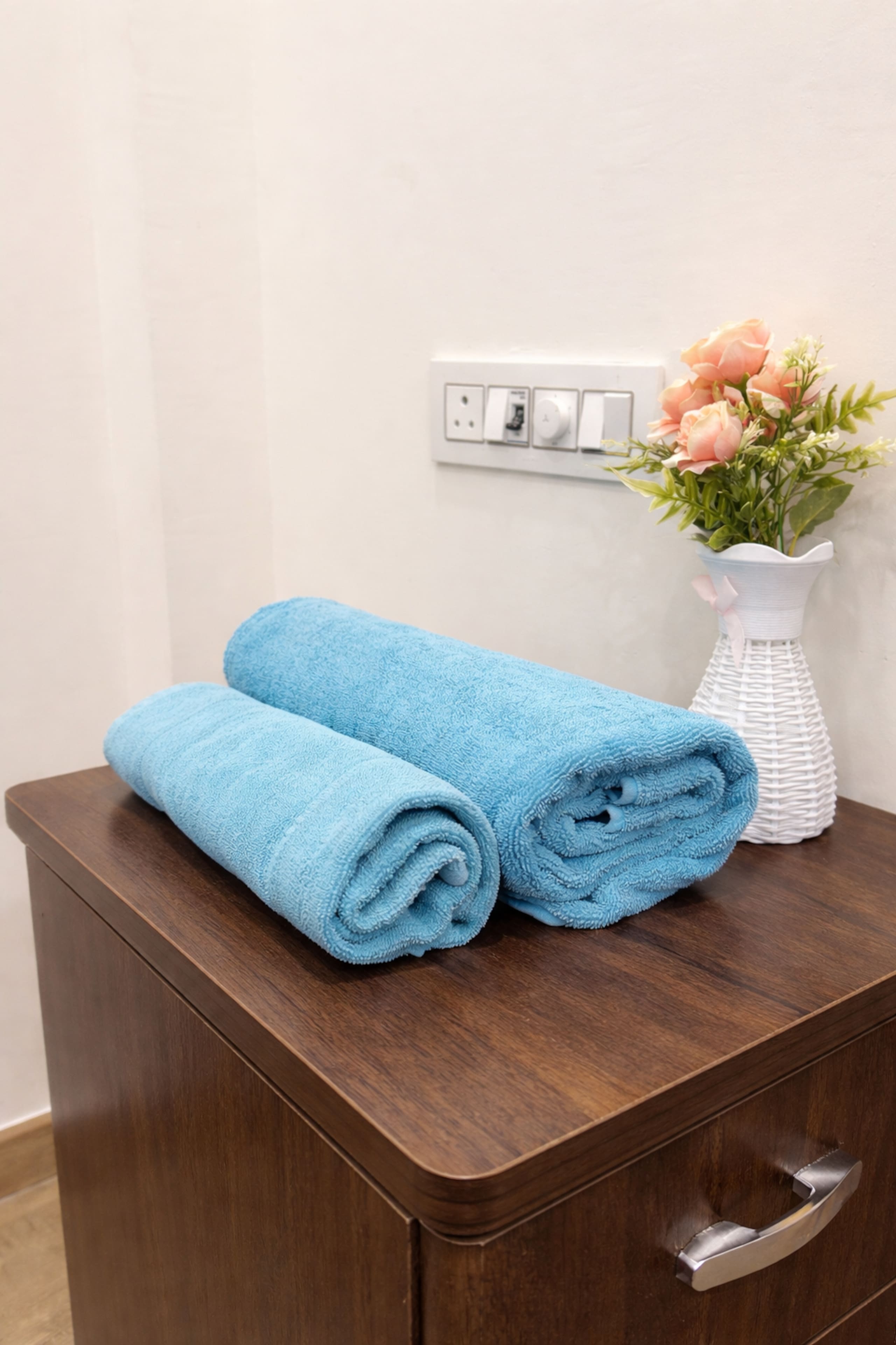 Doon Heaven Residences Calm Premium Stay - Tap to explore photos