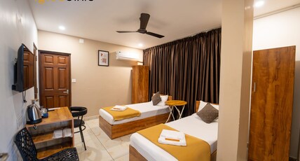 IGLOO STAYS Room Type - ELITE TWIN