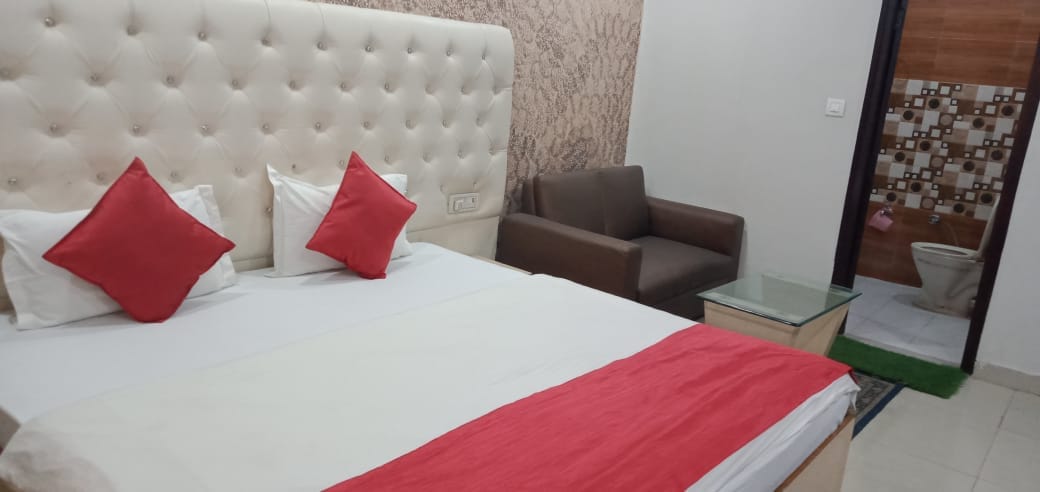 Hotel Kaushalya Residency - Tap to explore photos