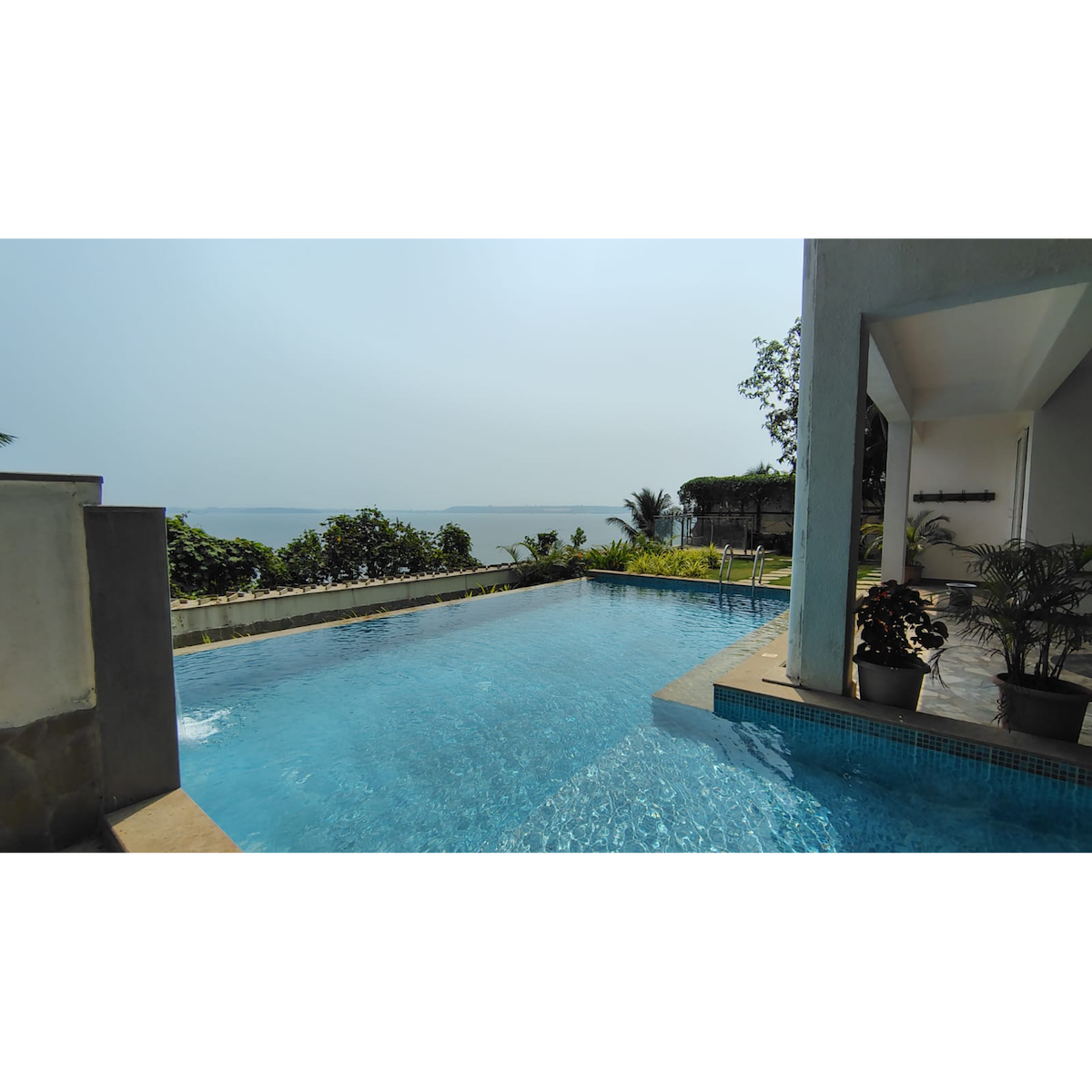 Oceancrest 6 BHK Villa Dona Paula by Dia Hotels and Homes - Tap to explore photos