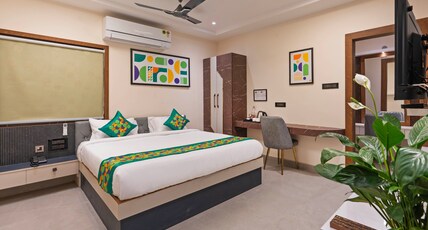 Treebo HR Grand Room Type - Deluxe Family Room