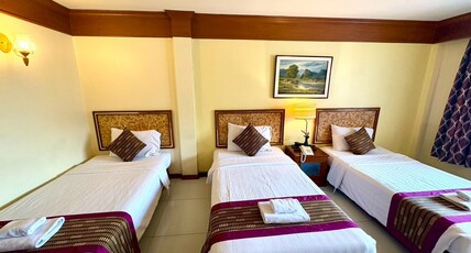 Camelot Hotel Pattaya Room Type - Superior Triple Room 