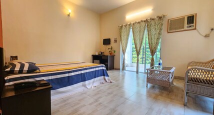 Green County Wellness Retreat Room Type - Deluxe Room with Free Wifi Green County Wellness Retreat Room Type - Deluxe Room with Free Wifi