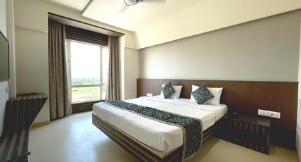 Hotel Grand Parivar Room Type - Superior Room