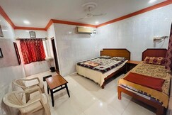 SRI GURU PADHA LODGE