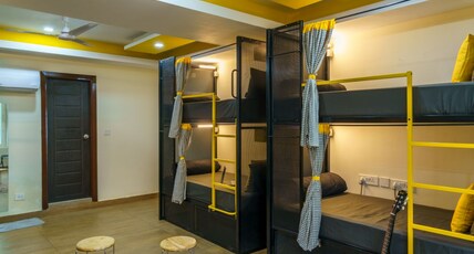 The Hosteller Dehradun Room Type - Bed in 8 Bed Mixed Dormitory
