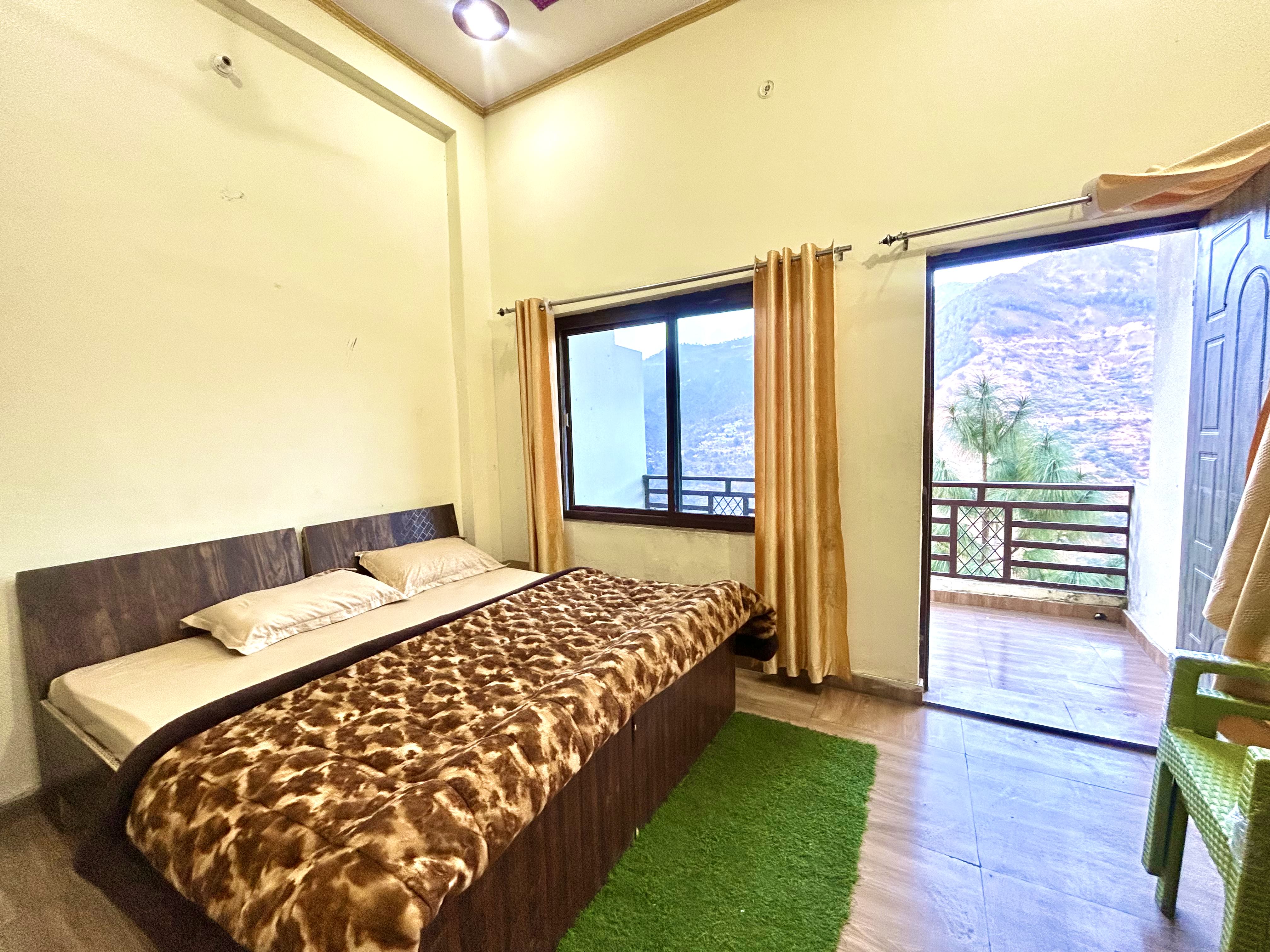 Desi Tadka Pahadi Homestay - Tap to explore photos