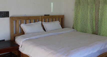 lakey Stay Room Type - standard private room