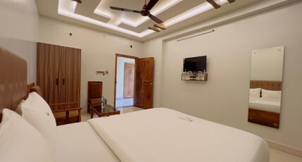 Lee Rooms Room Type - Deluxe Double Room