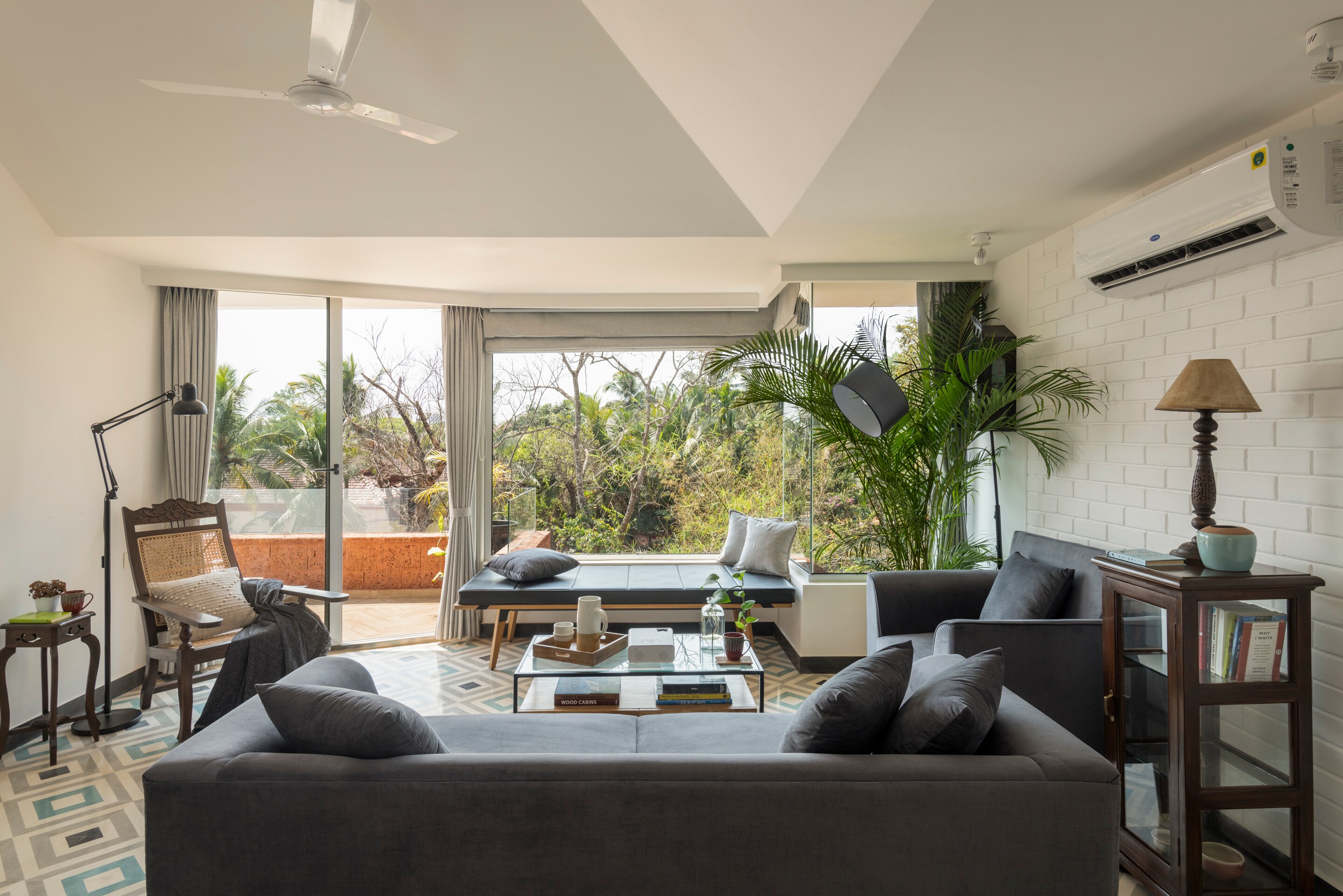 El Raso by The Blue Kite - Premium 1BHK Apartments with Common Pool in Parra - Tap to explore photos