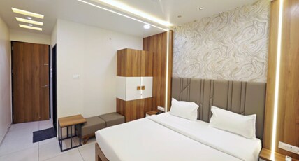 Mateshwari Hotel and Restaurant Room Type - Deluxe Room Mateshwari Hotel and Restaurant Room Type - Deluxe Room