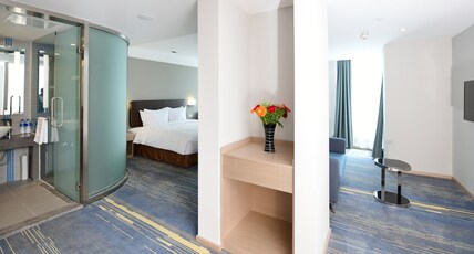 Holiday Inn Express Changchun High Tech Zone Room Type - 1 King 1 Single Suite