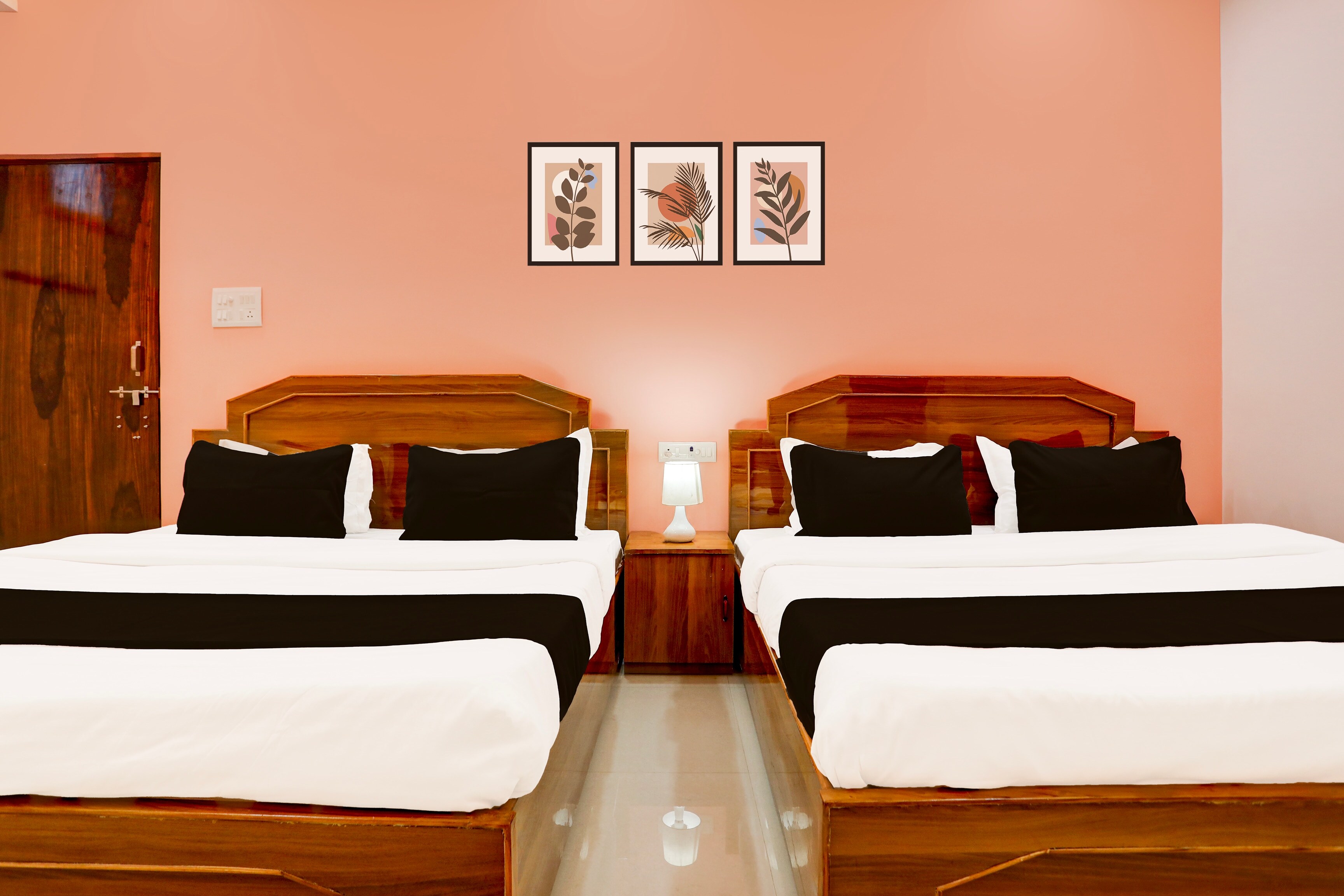 Hotel O Raghunath - Tap to explore photos