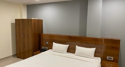 Relax Inn Room Type - Premium Deluxe