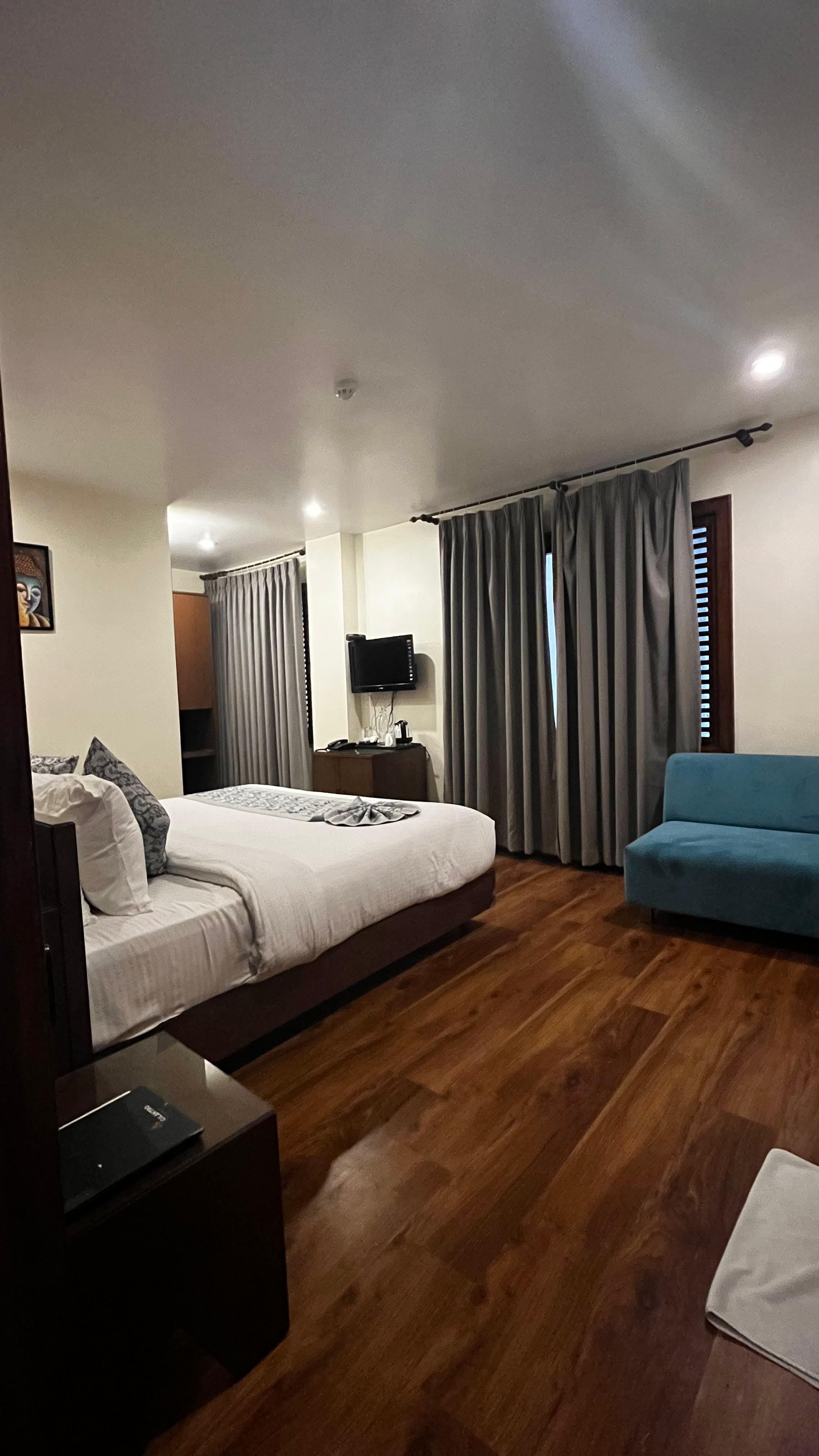 Cilantro Unwind Delisso Abode-200 mtr from MG Marg - Tap to explore photos