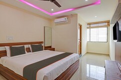 Collection O Daivik Sunset Suites