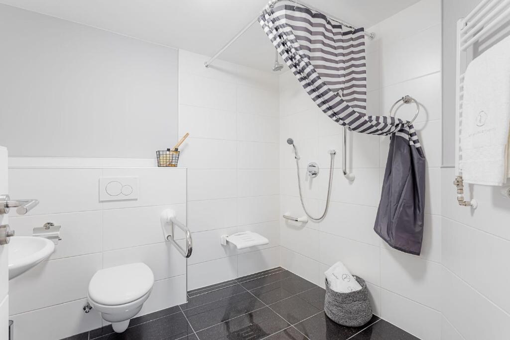 VISIONAPARTMENTS Lucerne Neustadtstrasse - Self Check-In - Tap to explore photos