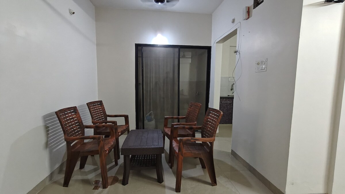 Radhe Govind Homestay 2BHK Flat Near Mahakal - Tap to explore photos