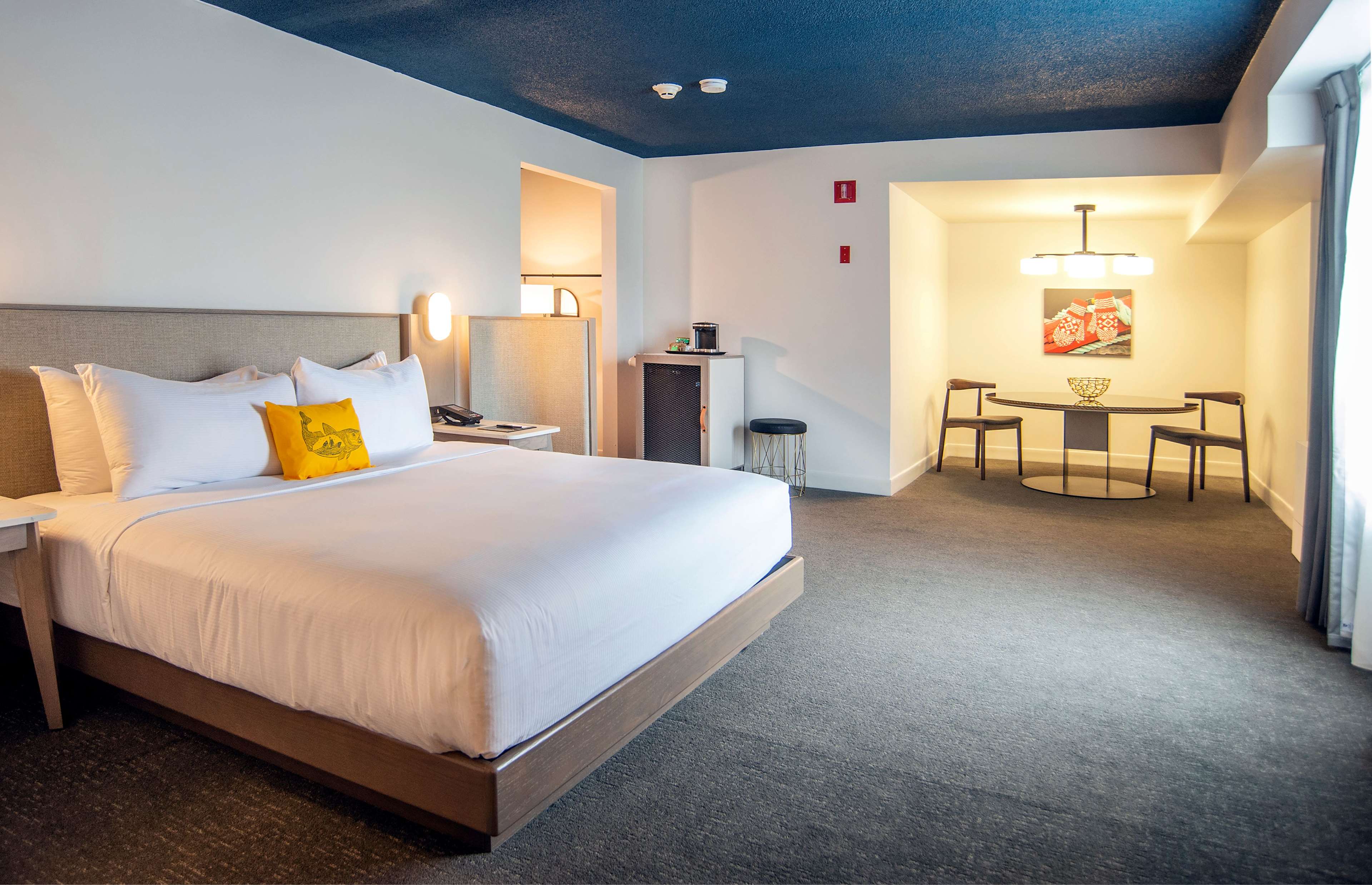 DoubleTree by Hilton St. John's Harbourview - Tap to explore photos
