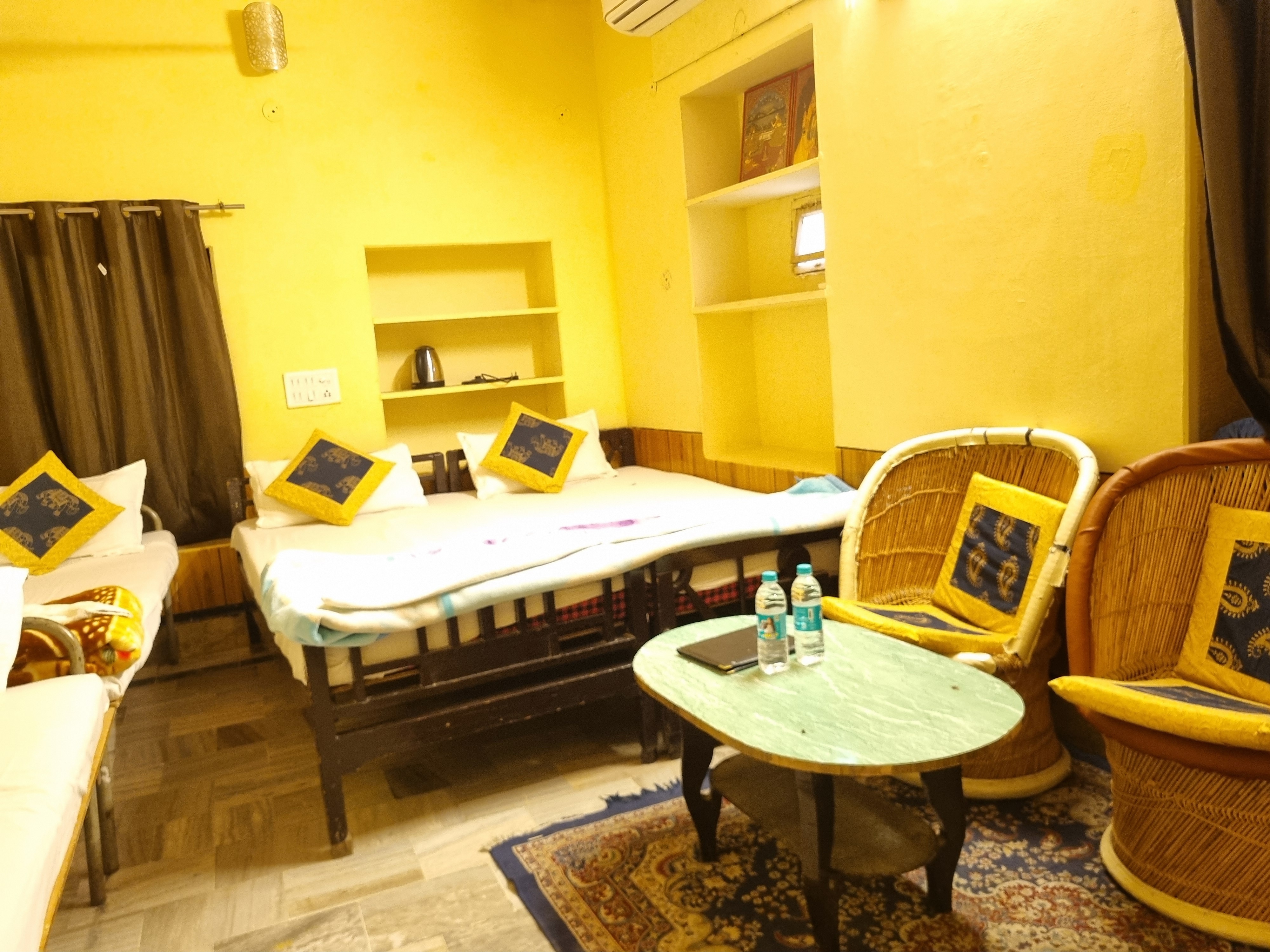 Hotel Paradise (Inside Fort) - Tap to explore photos