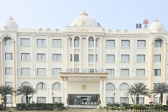 Royal Heritage Hotel And Resort