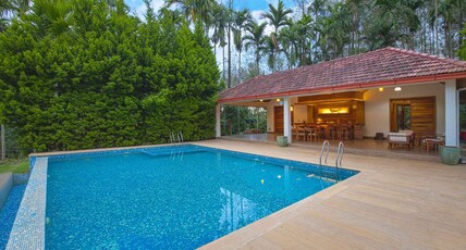 StayVista | Villa Tall Silver Room Type - StayVista | Villa Tall Silver