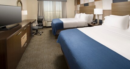 Holiday Inn Express Hotel & Suites Waco South Room Type - 2 Single Suite Mobil Acc Tub