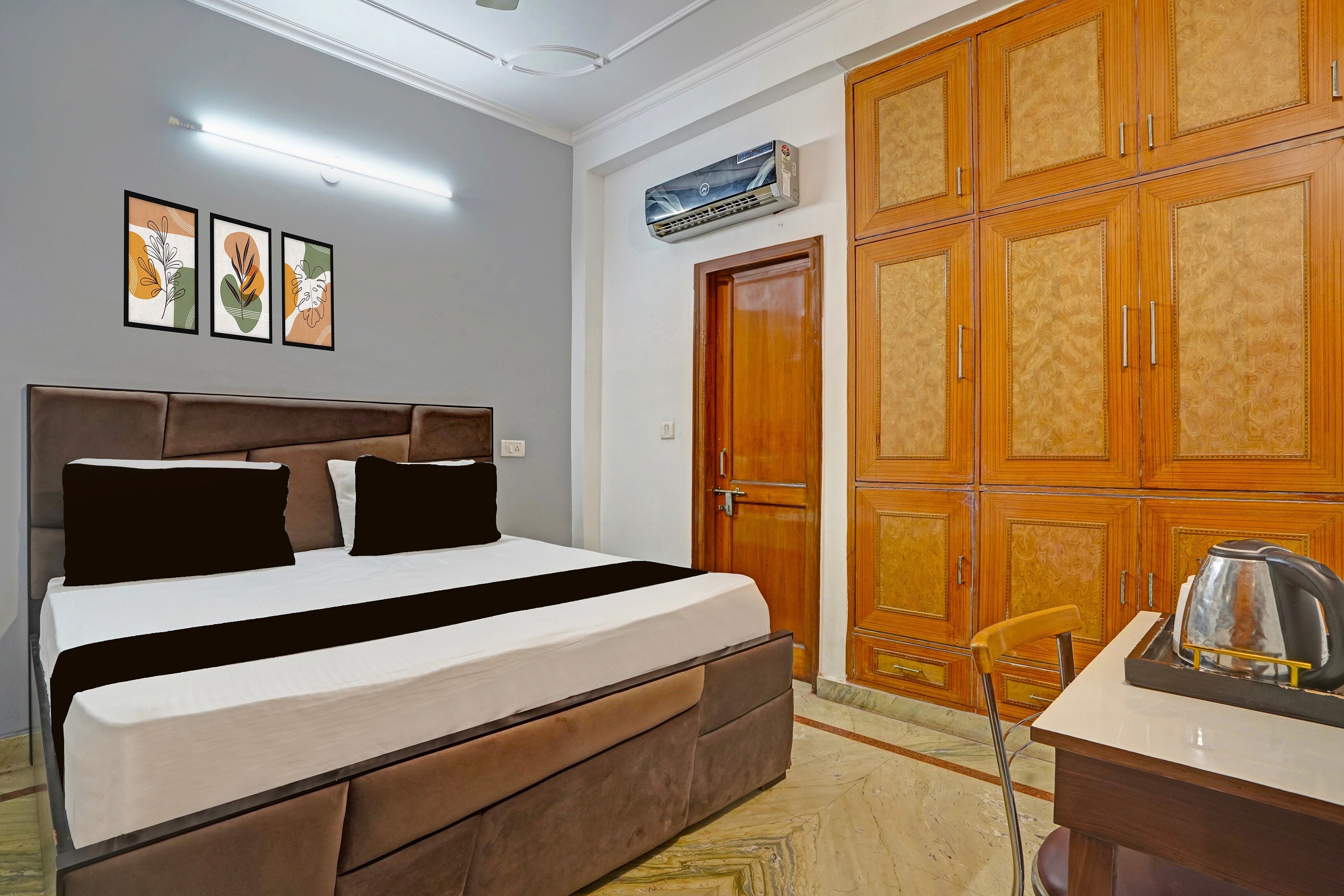Hotel O The Villa Residency - Tap to explore photos