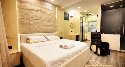 Monuments View Room Type - Maharaja Manor -Hidden Gem Delhi