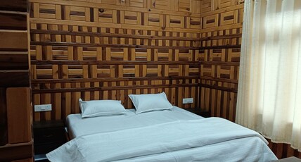 Hotel vishal & restaurant Room Type - Bedroom 3