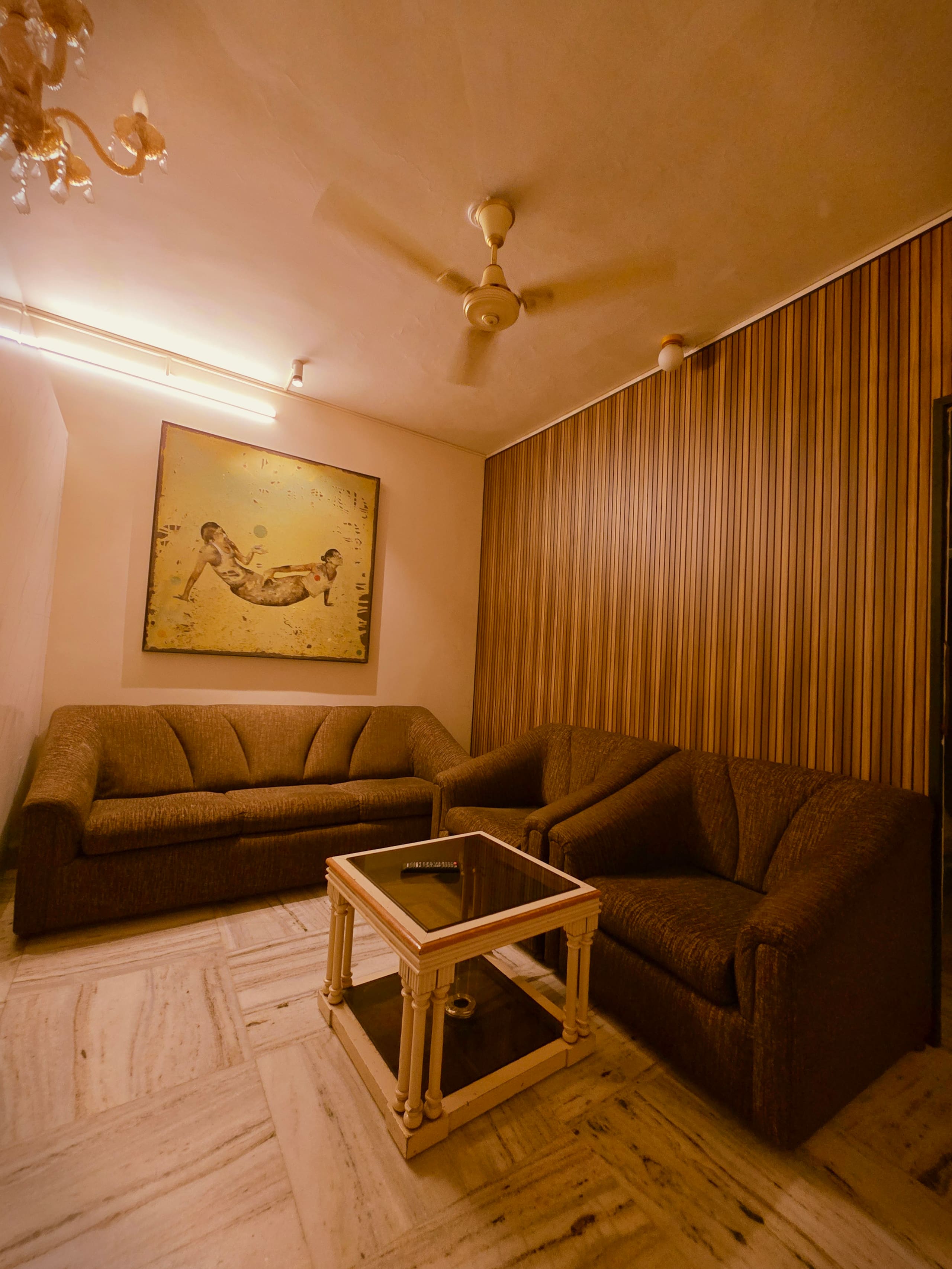 Adore 4 BHK Spacious Apartment Bandra - Tap to explore photos