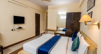 Mayfair inn - A Business Hotel Room Type - Superior room Free Wifi Secure Car Parking Mayfair inn - A Business Hotel Room Type - Superior room Free Wifi Secure Car Parking