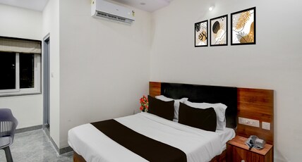 Super Townhouse Oak L B Nagar Metro Station Room Type - Deluxe