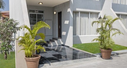 Radisson Blu Plaza Resort & Convention Centre Karjat Room Type - Two Bedroom Villa with Living Area