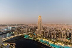 Luxury Creek Palace Residence by Dubai