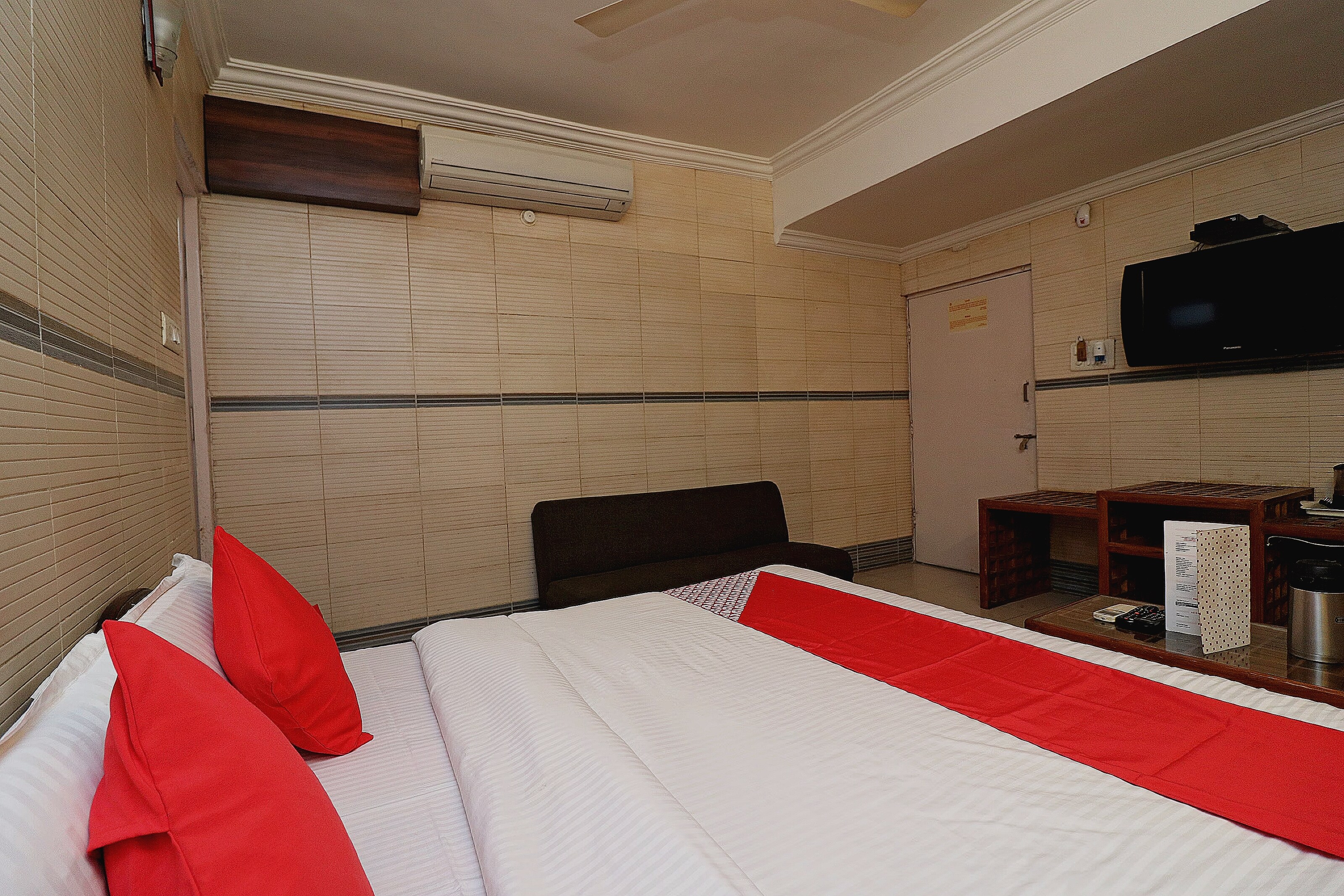 Hotel O Ganpati - Tap to explore photos