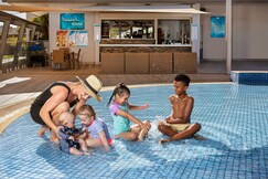 Crowne Plaza Alice Springs Lasseters