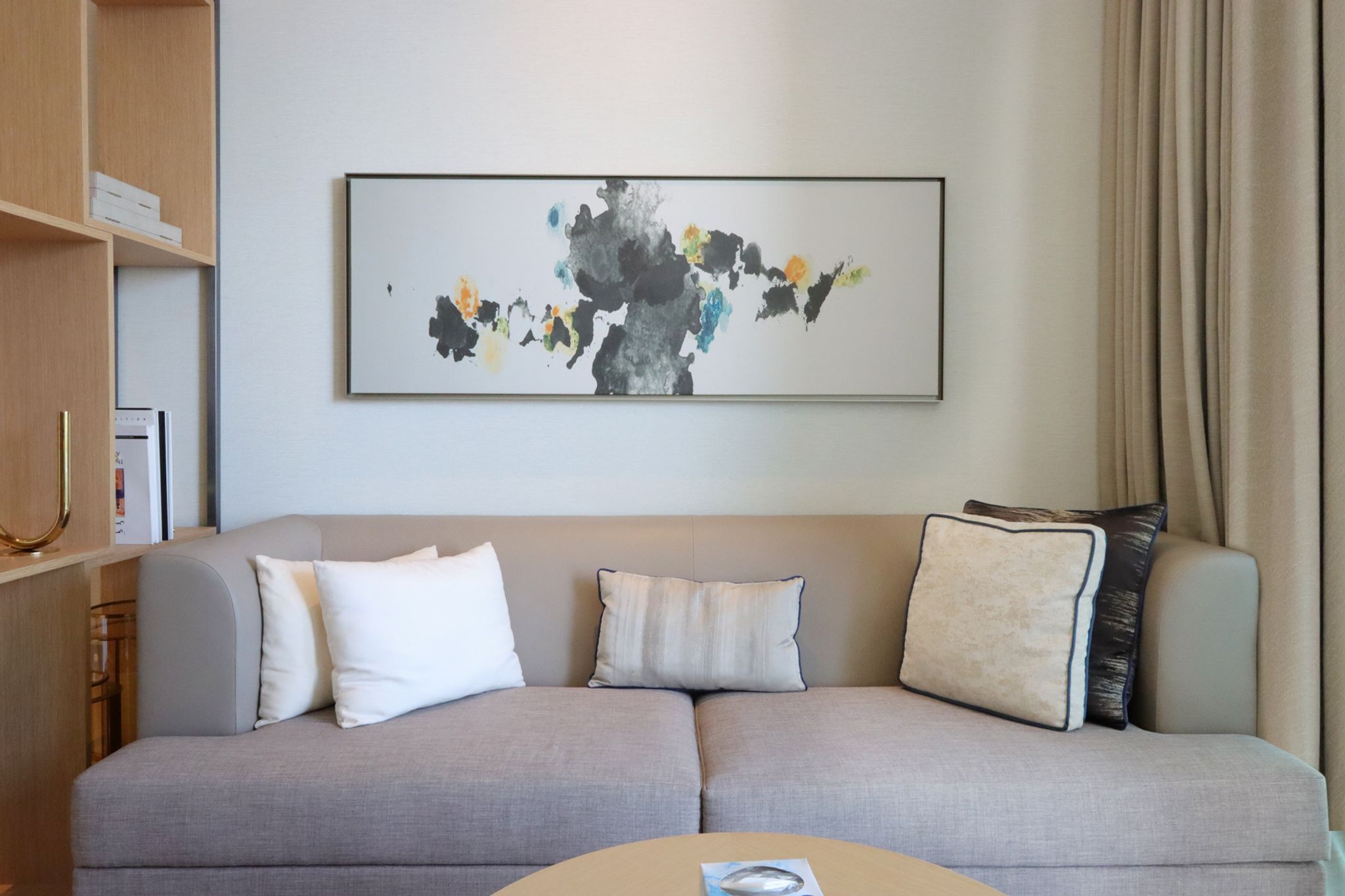 ELIVAAS Curated 1BHK with Marina Views and Beach Access - Tap to explore photos