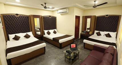 Jothis residency Room Type - Suite 6 Bed AC Family Room