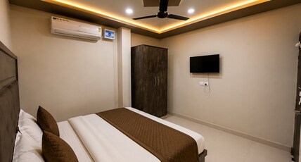 Hotel Jay Palace Room Type - Standard Room with Air Conditioning