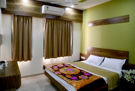 Hotel Shahi Darbar, Navsari