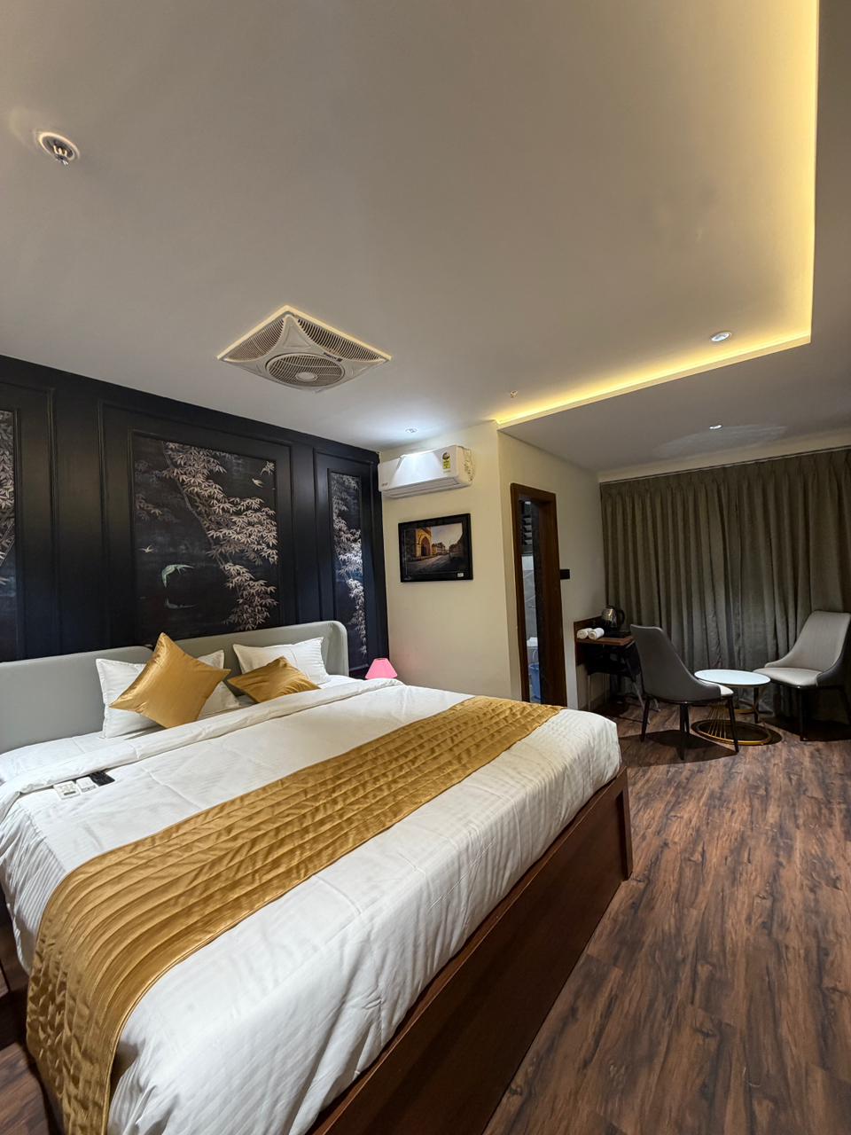 Hotel Elite Executive Lodging - Tap to explore photos