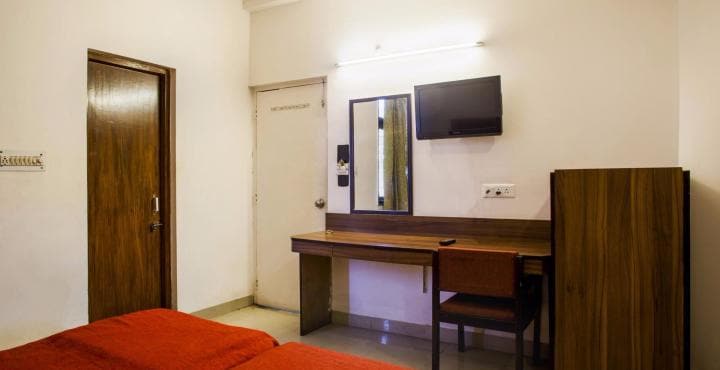 Jai Guru Hotel - Tap to explore photos
