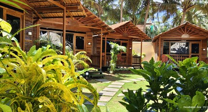 Abbas Glory Land Agonda Room Type - AC Garden Hut