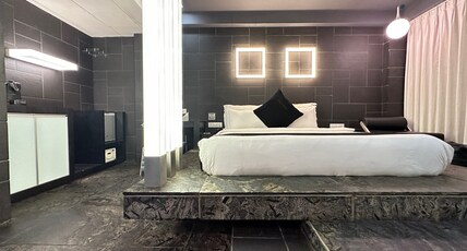 Hotel El Dorado Room Type - Titanium