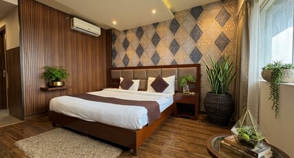 ROYAL SERENA Room Type - Deluxe Room