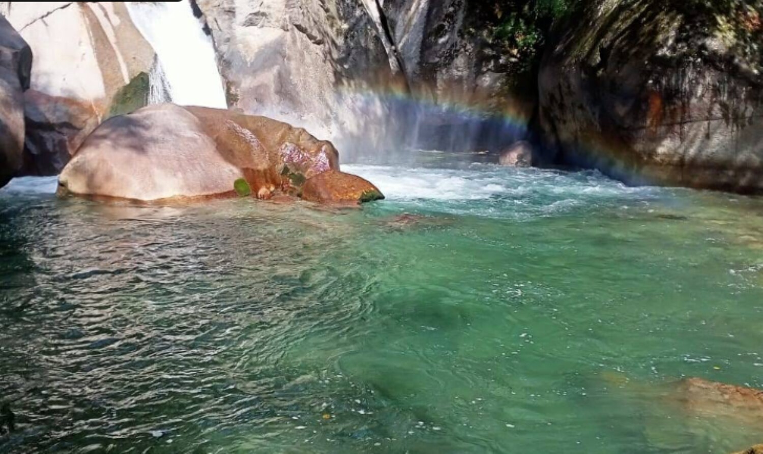 Tirthan River View Homestay - Tap to explore photos