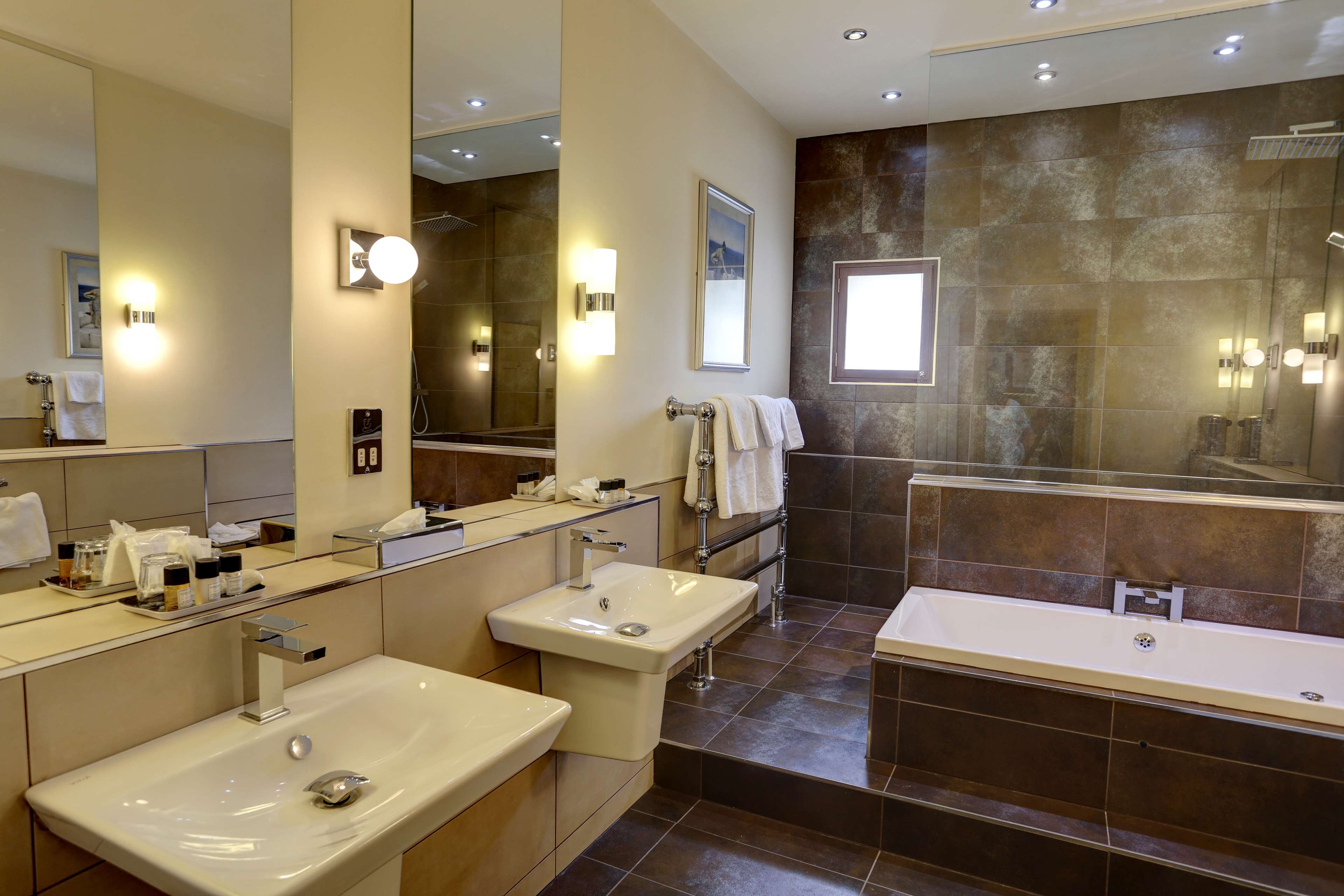 Best Western York Pavilion Hotel - Tap to explore photos